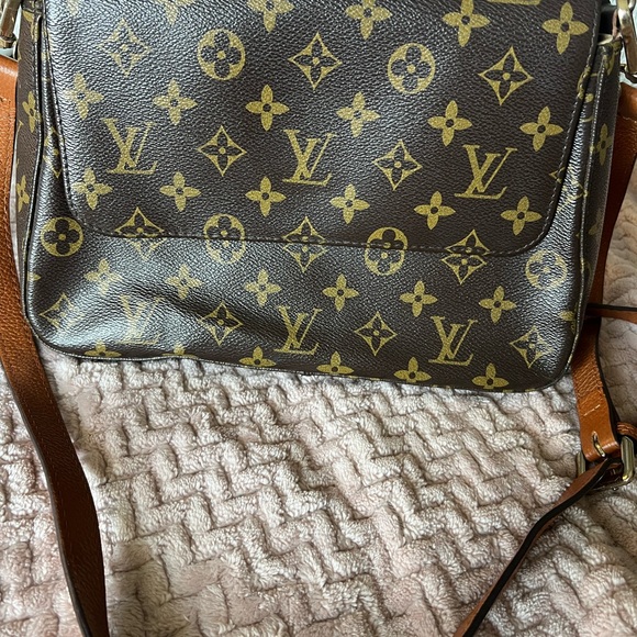 Louis Vuitton Gold and Brown Monogram Crossbody Bag - Picture 1 of 7